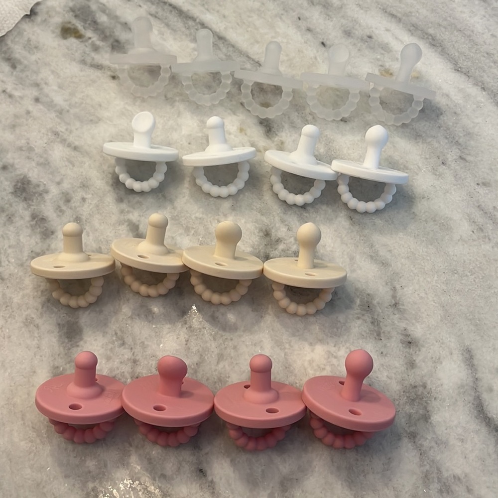17 Ryan and Rose Pacifiers - Assorted Styles - LIKE NEW - NEVER USED